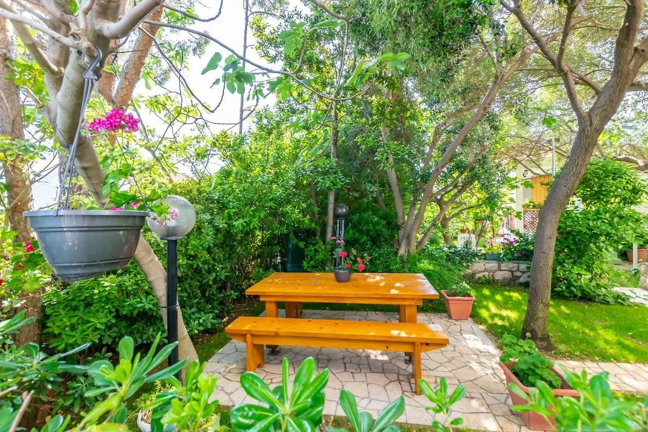 Apartments Ivan M Lopar Croatia