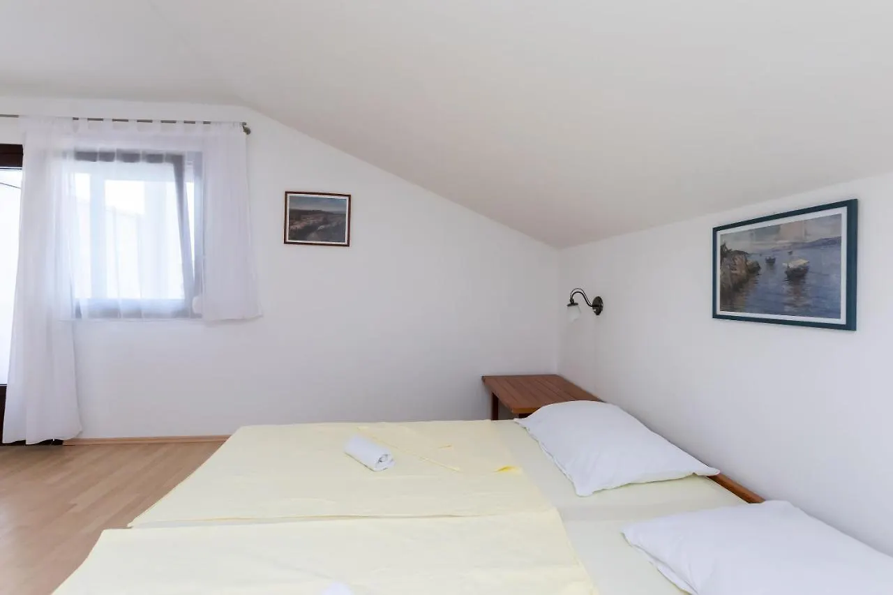 Apartments Ivan M Lopar 0*,  Croatia